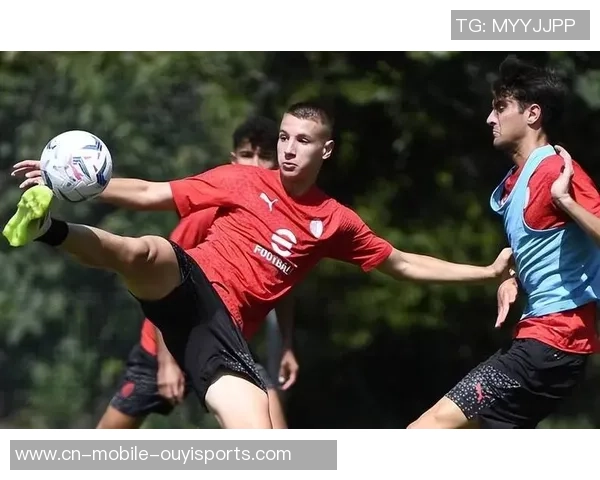 米兰中锋8场0进球!阿莱格里赛中咆哮弟子:醒醒!你在梦游吗? 米兰中锋8场0进球!阿莱格里赛中咆哮弟子:醒醒!你在梦游吗?